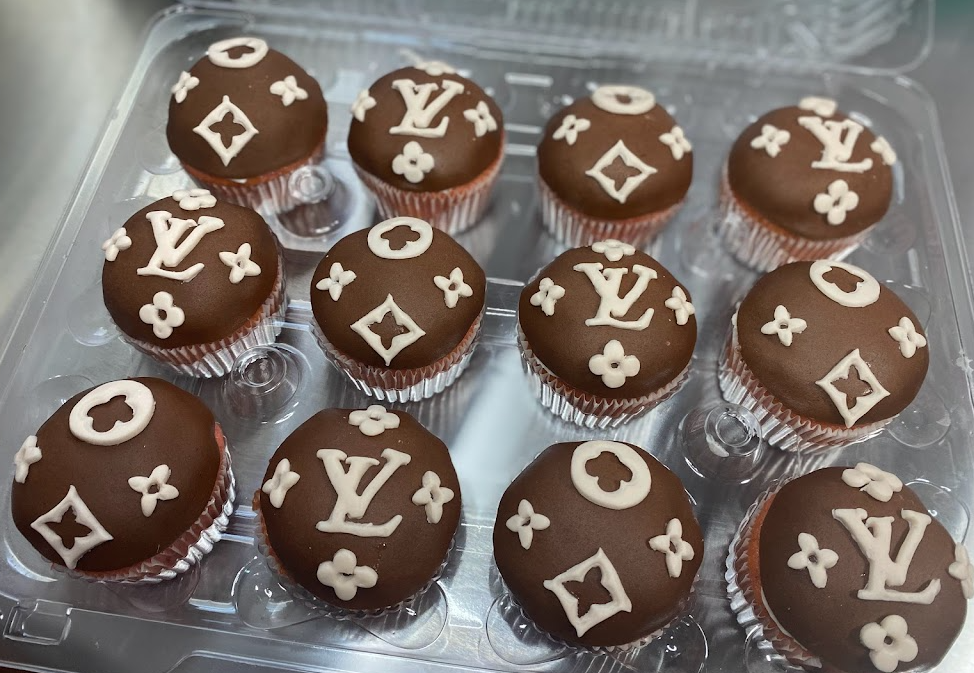 Louis Vuitton Cupcakes With Louis Vuitton Cupcake Toppers
