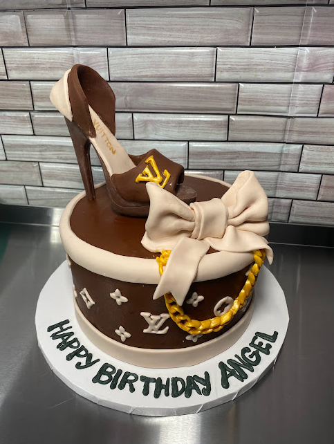 Gurgaon Special: High Heel Theme Fondant Cake Delivery in Gurgaon @  ₹2,349.00